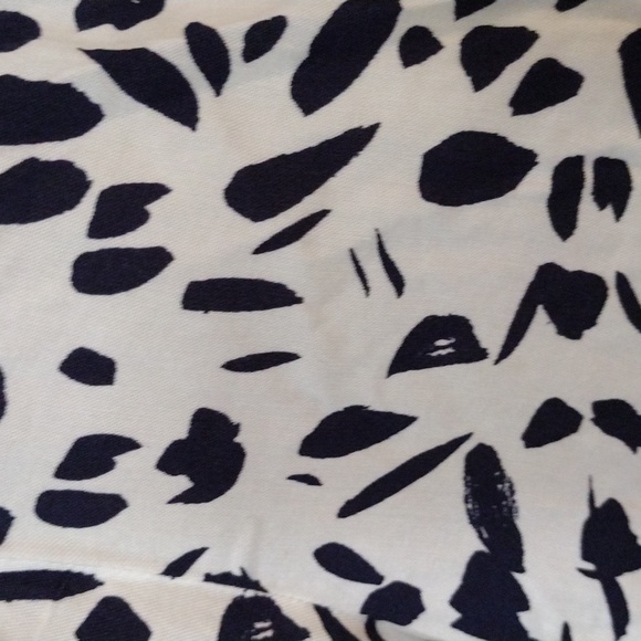 CATHERINE'S BLACK AND WHITE POET'S TYPE PRINT BLOUSE SZ 14 / 16 - Picture 10 of 10
